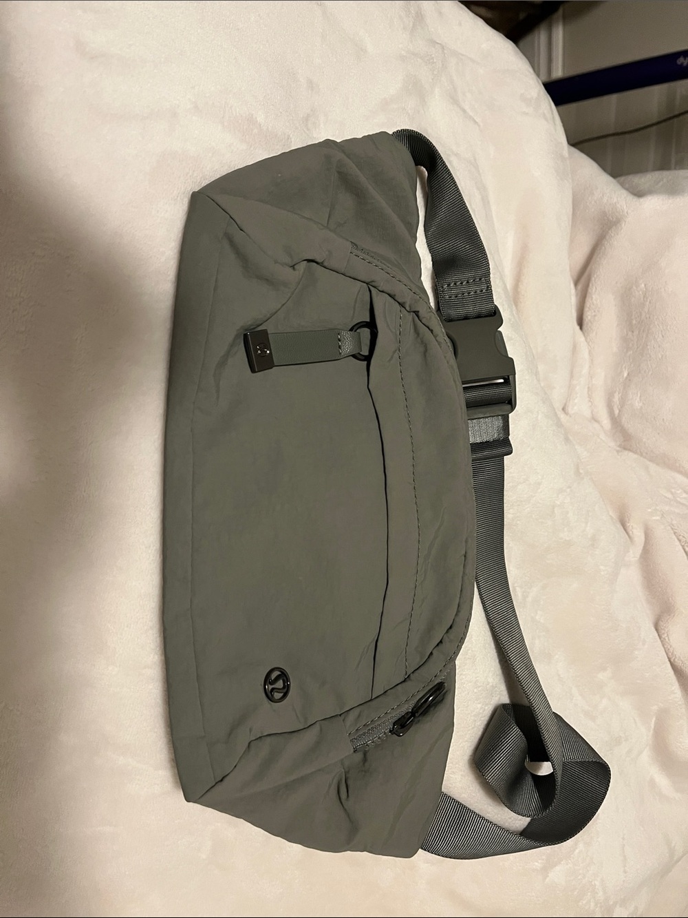 Lululemon In The Beat belt bag